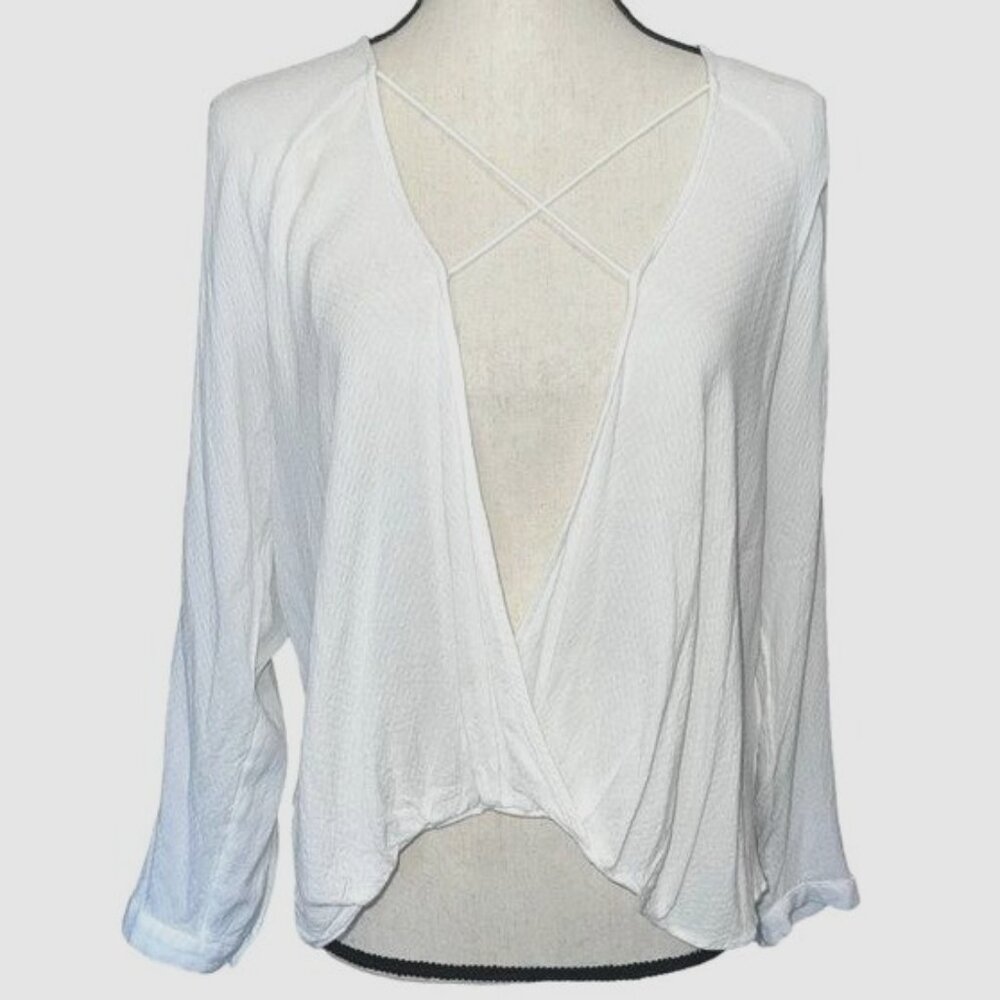 Silence + Noise White Wrap Blouse Womens M V-Neckline Long Sleeve Textured Rayon